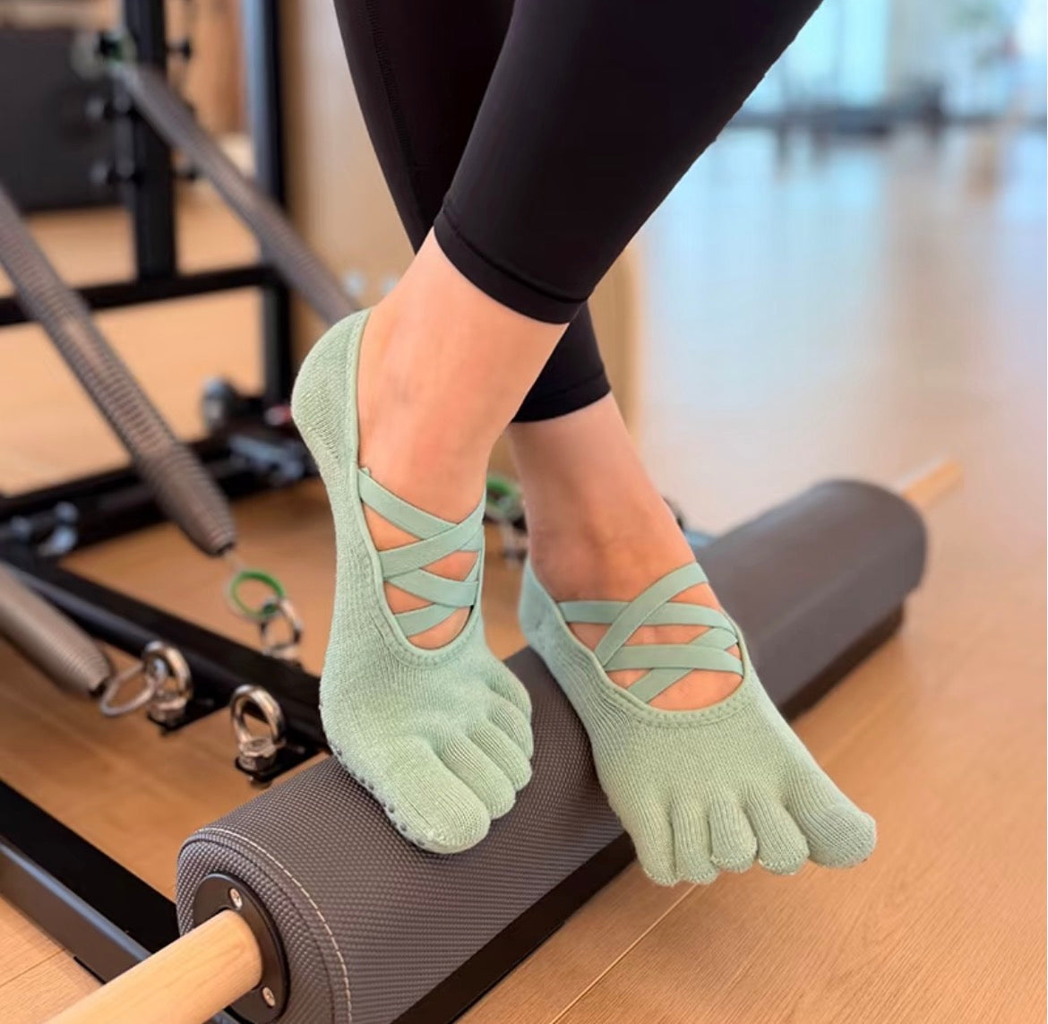 Ballet Cross Grip Toe Socks
