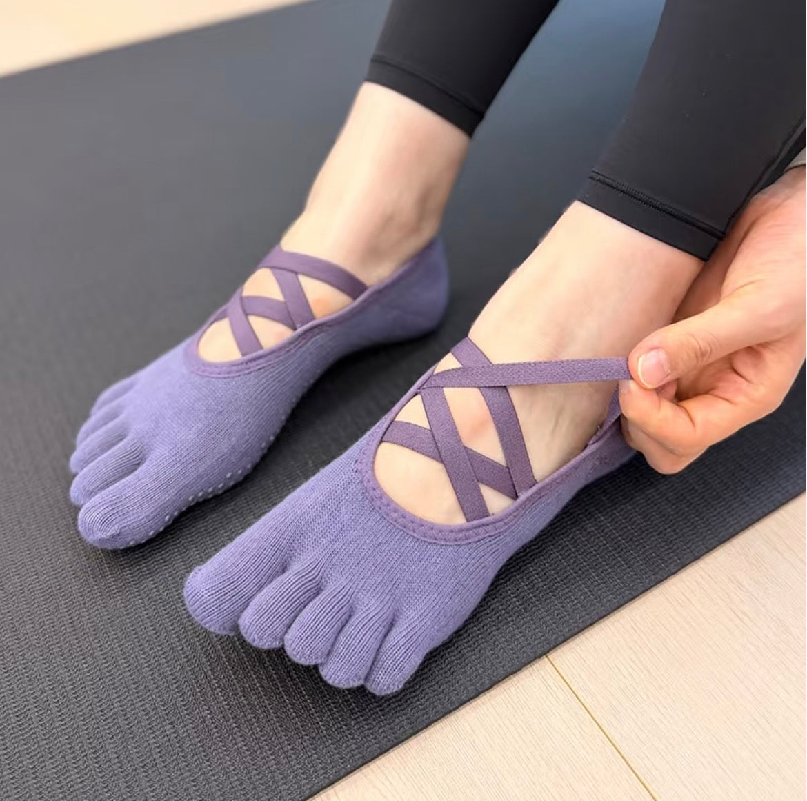 Ballet Cross Grip Toe Socks